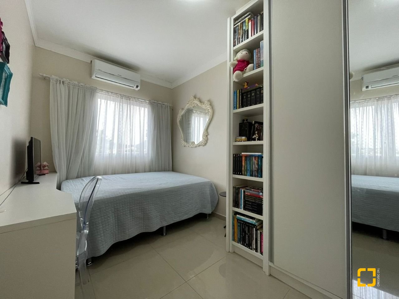 Apartamento com 76m², 4 quartos (sendo 1 suíte), 1 garagem, no bairro Ingleses em Florianópolis