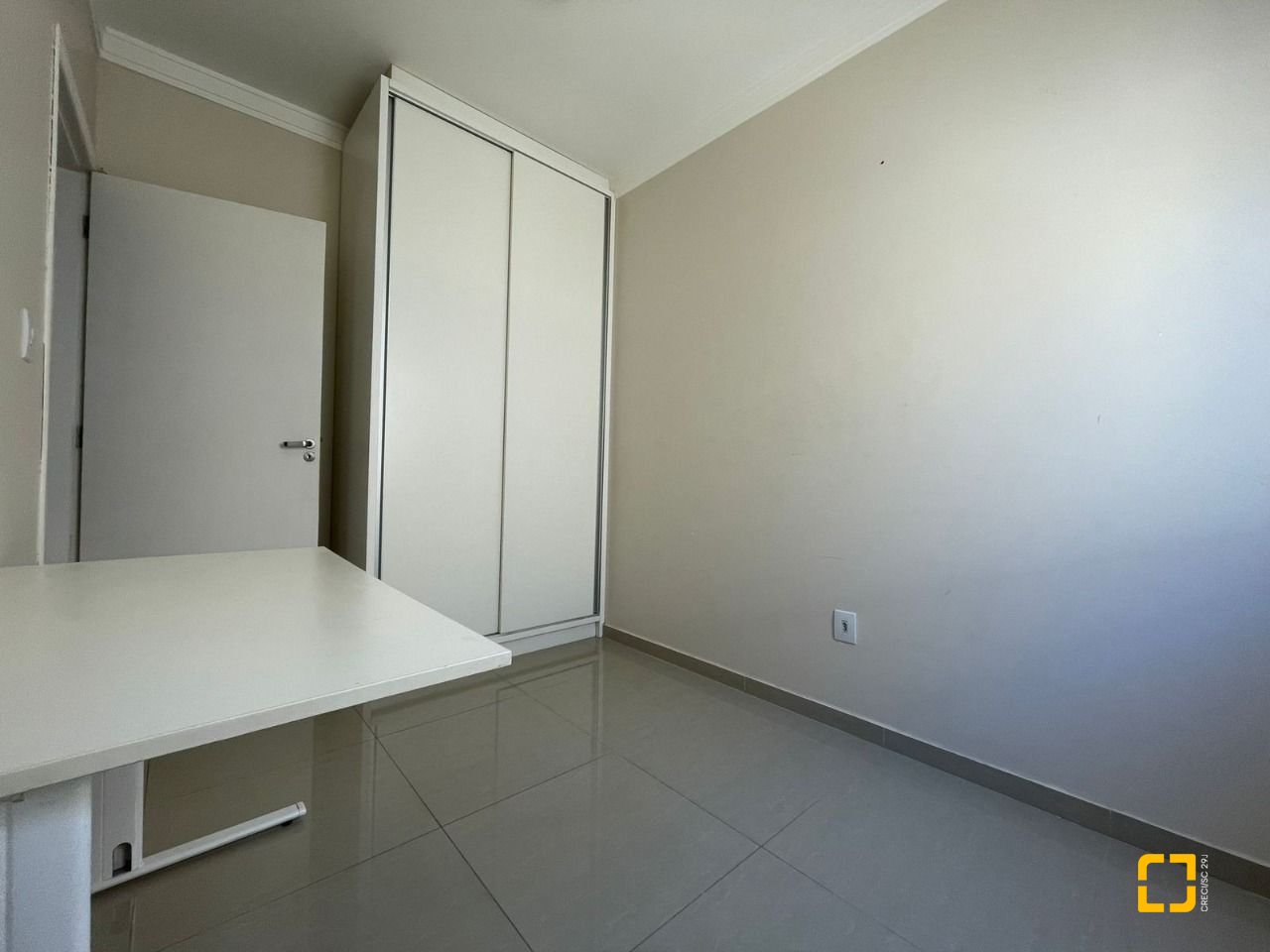 Apartamento com 76m², 4 quartos (sendo 1 suíte), 1 garagem, no bairro Ingleses em Florianópolis