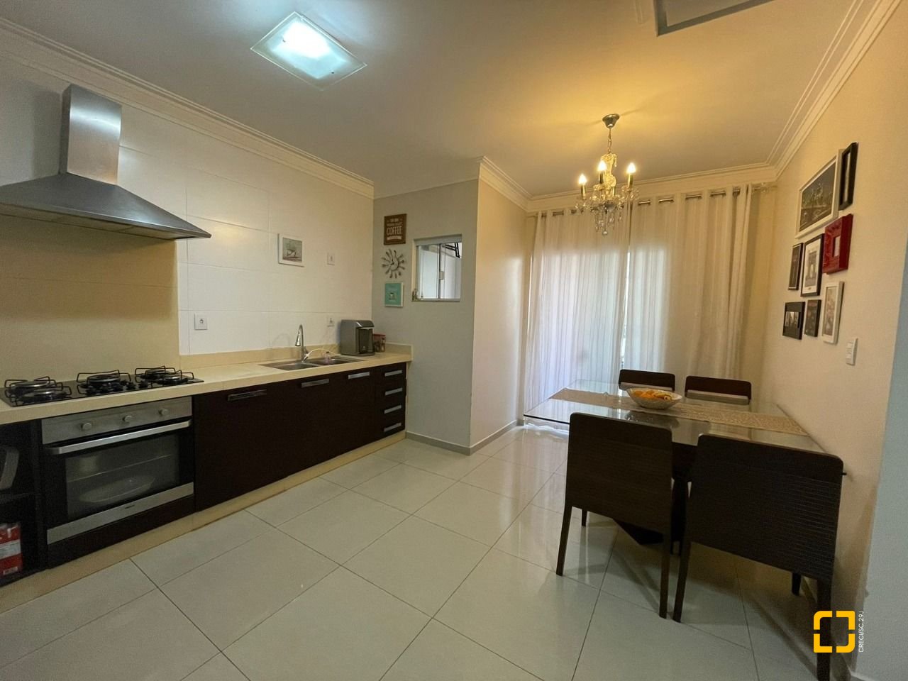 Apartamento com 76m², 4 quartos (sendo 1 suíte), 1 garagem, no bairro Ingleses em Florianópolis