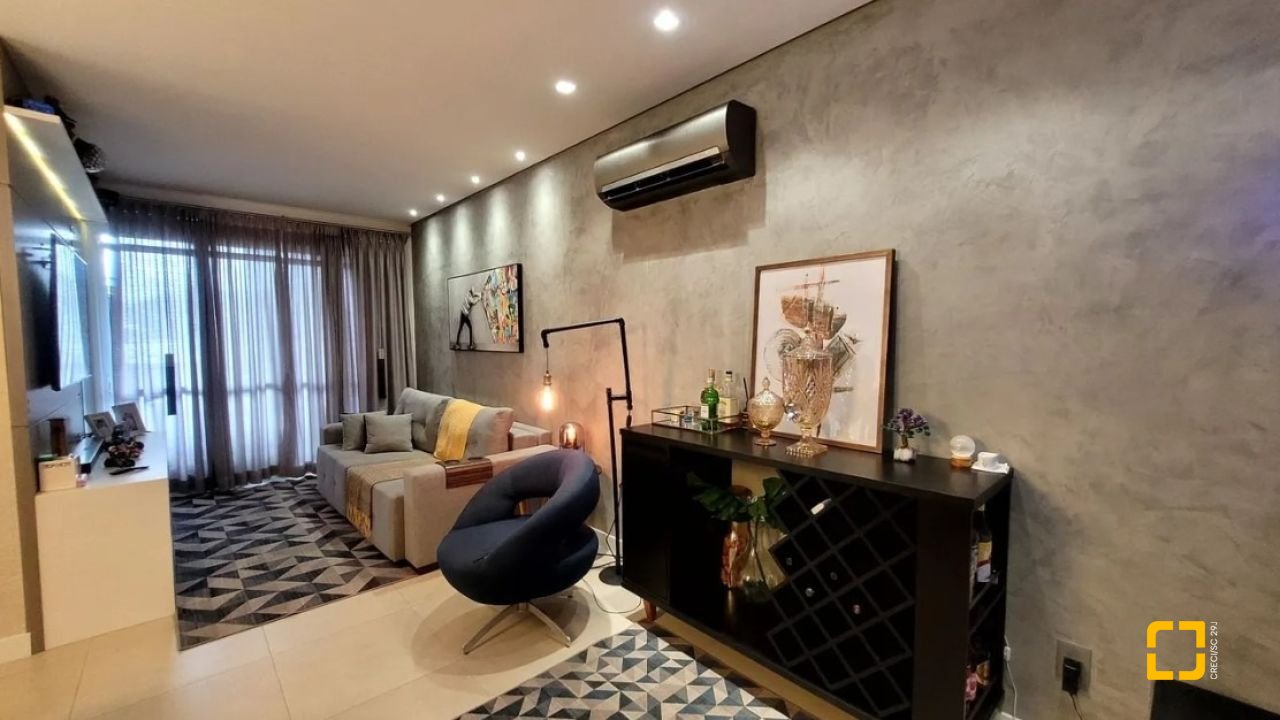 Apartamento com 107m², 4 quartos (sendo 2 suítes), 2 garagens, no bairro Ingleses em Florianópolis