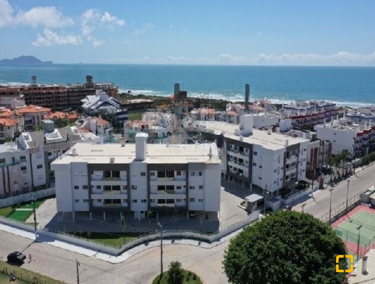 Apartamento com 107m², 4 quartos (sendo 2 suítes), 2 garagens, no bairro Ingleses em Florianópolis