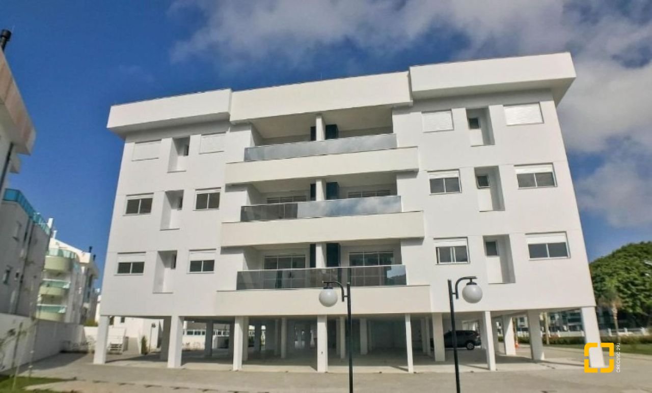 Apartamento com 107m², 4 quartos (sendo 2 suítes), 2 garagens, no bairro Ingleses em Florianópolis