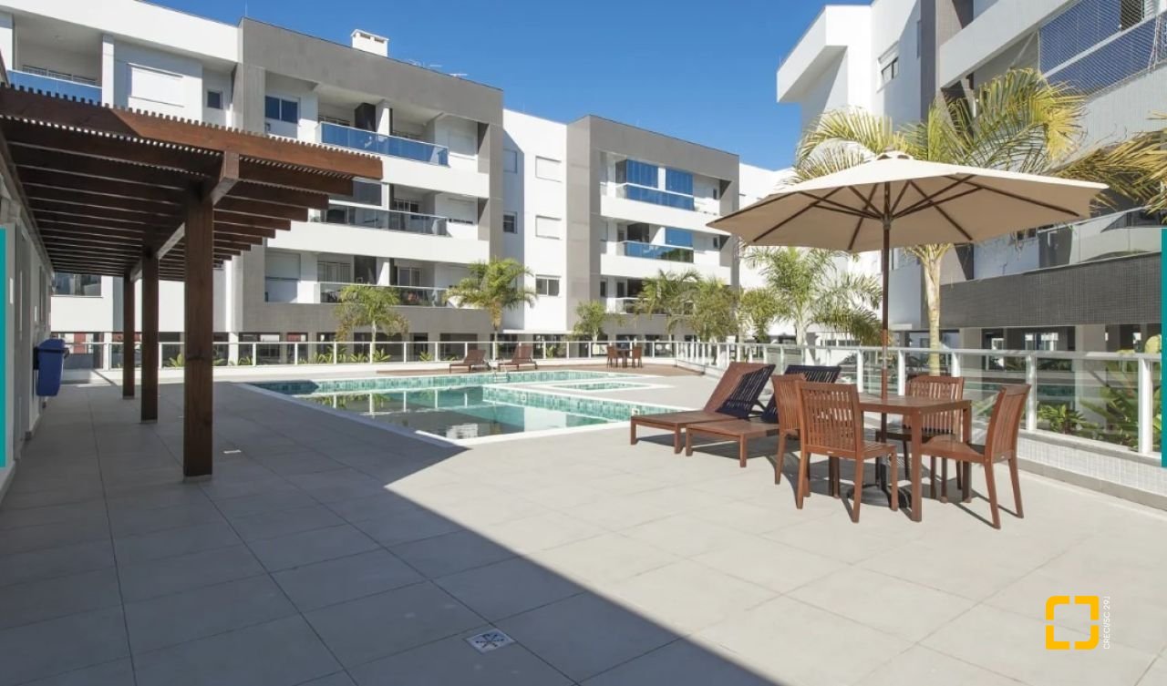 Apartamento com 107m², 4 quartos (sendo 2 suítes), 2 garagens, no bairro Ingleses em Florianópolis