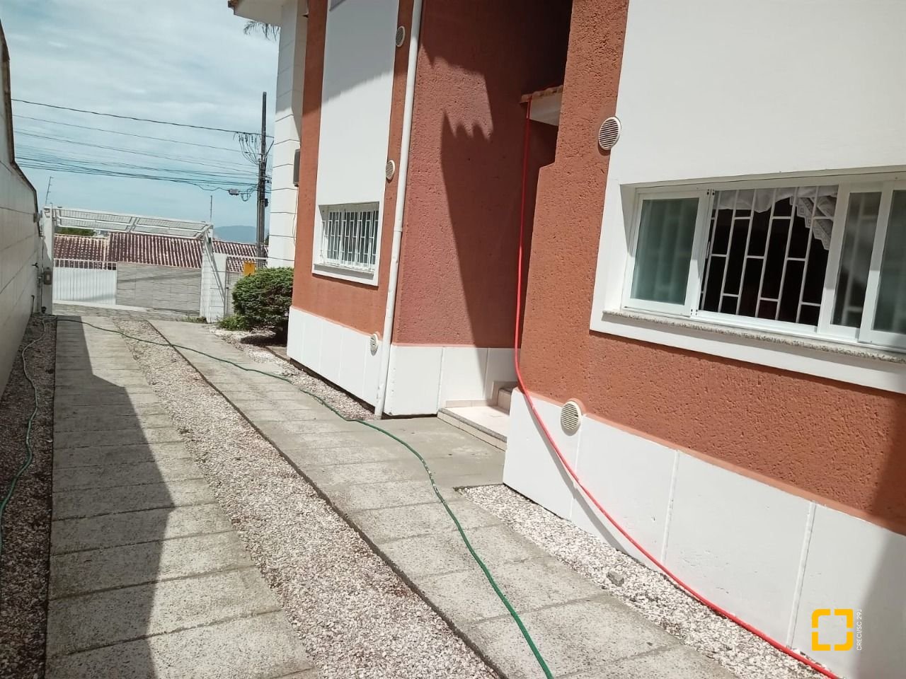 Apartamento com 52m², 2 quartos, 1 garagem, no bairro Potecas em São José