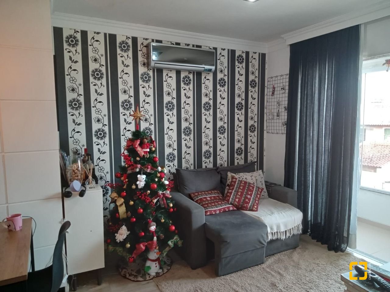 Apartamento com 52m², 2 quartos, 1 garagem, no bairro Potecas em São José