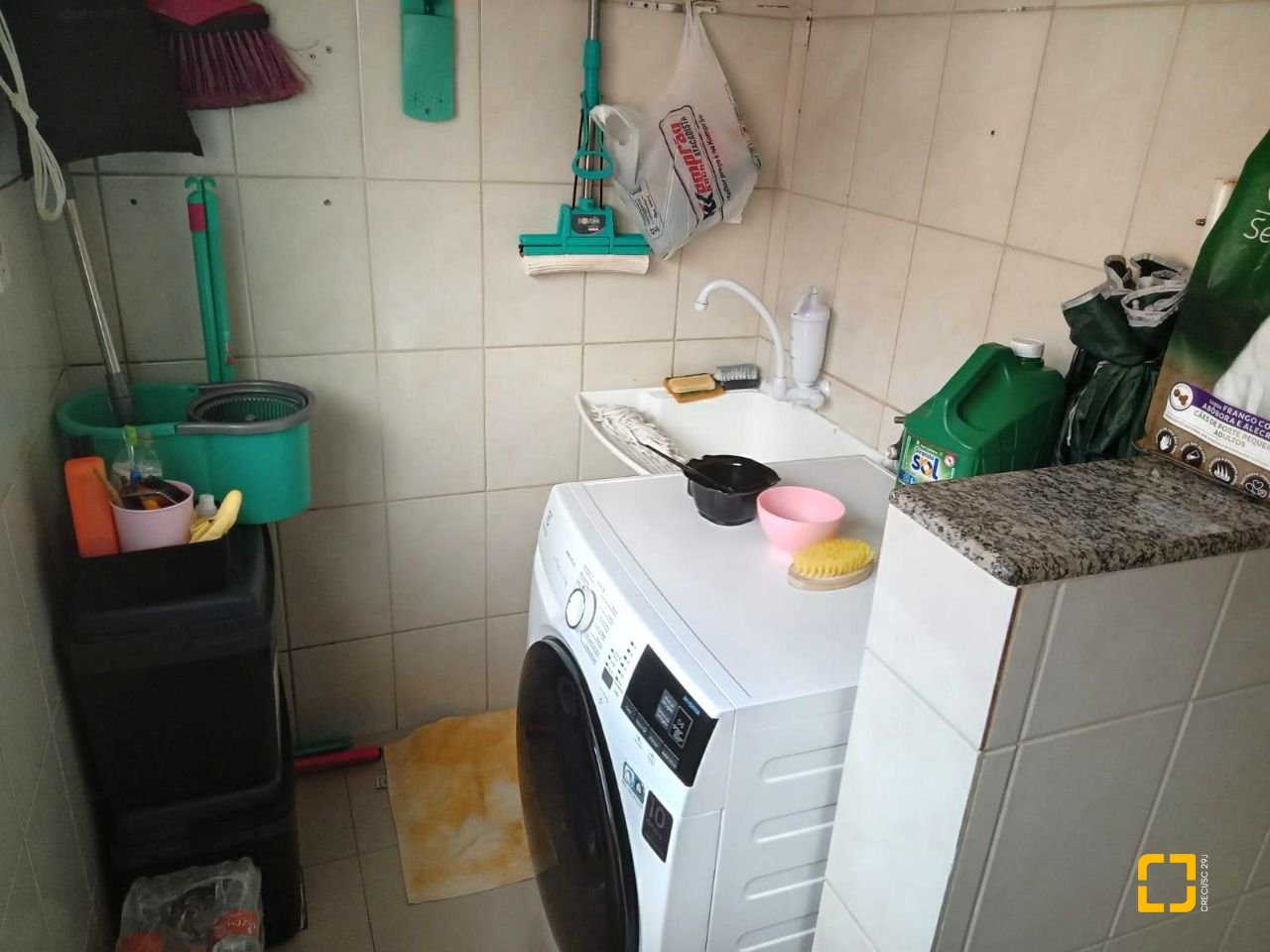 Apartamento com 52m², 2 quartos, 1 garagem, no bairro Potecas em São José
