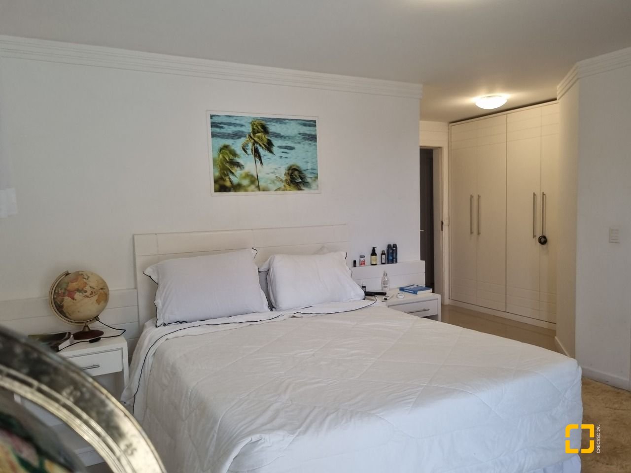 Casa de Condomínio com 400m², 6 quartos (sendo 6 suítes), 2 garagens, no bairro Barra da Lagoa em Florianópolis