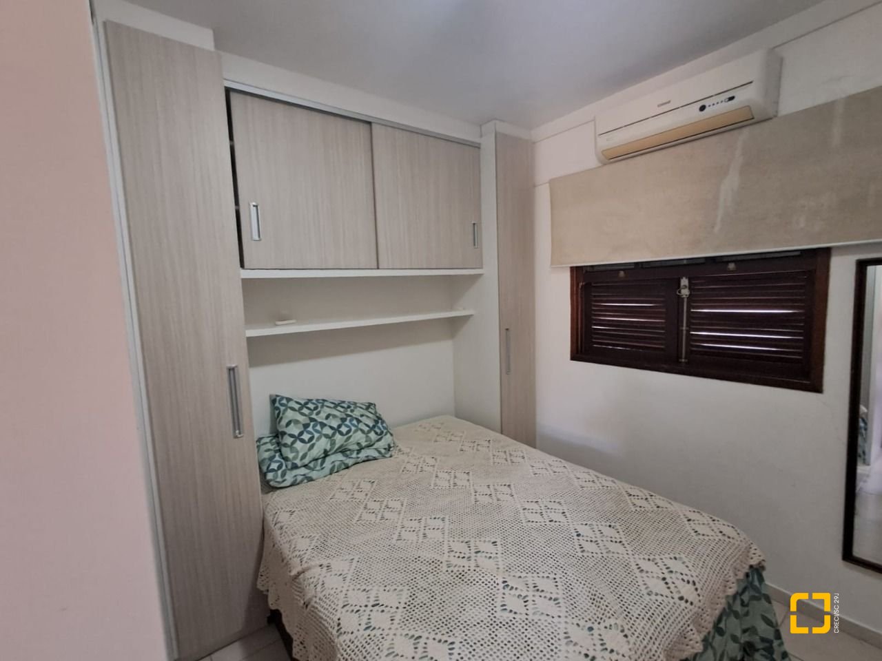 Hotel com 500m², 12 quartos (sendo 12 suítes), 11 garagens, no bairro Canasvieiras em Florianópolis