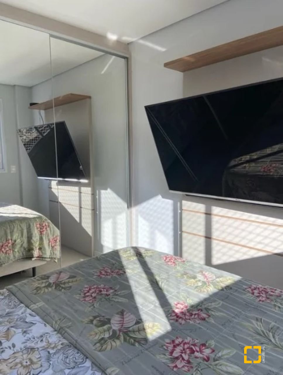 Apartamento com 71m², 3 quartos (sendo 1 suíte), 1 garagem, no bairro Canasvieiras em Florianópolis