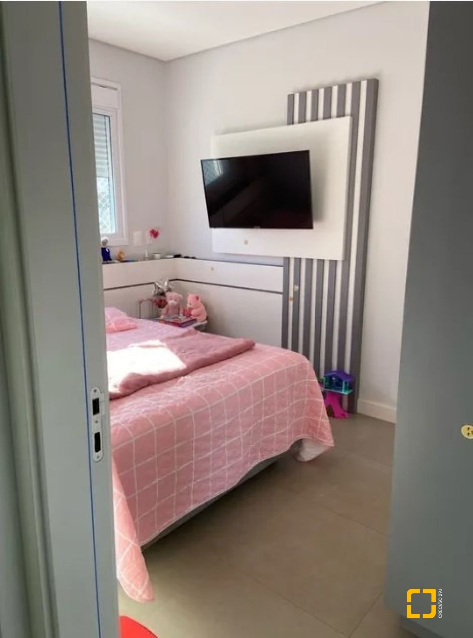 Apartamento com 71m², 3 quartos (sendo 1 suíte), 1 garagem, no bairro Canasvieiras em Florianópolis