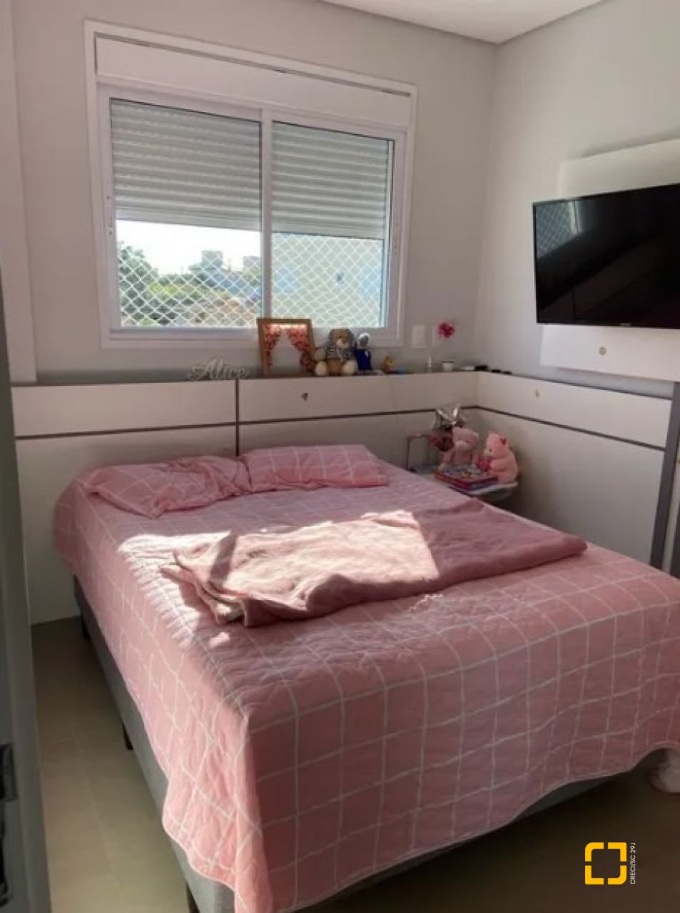 Apartamento com 71m², 3 quartos (sendo 1 suíte), 1 garagem, no bairro Canasvieiras em Florianópolis