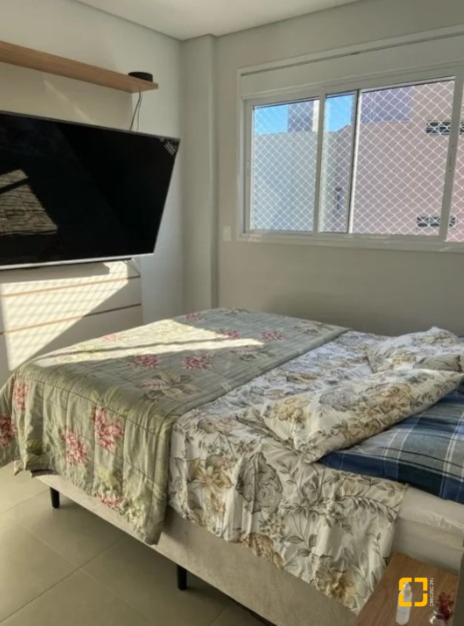 Apartamento com 71m², 3 quartos (sendo 1 suíte), 1 garagem, no bairro Canasvieiras em Florianópolis