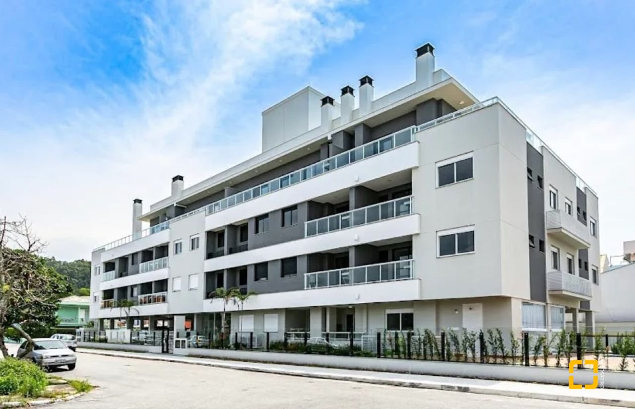 Apartamento com 71m², 3 quartos (sendo 1 suíte), 1 garagem, no bairro Canasvieiras em Florianópolis