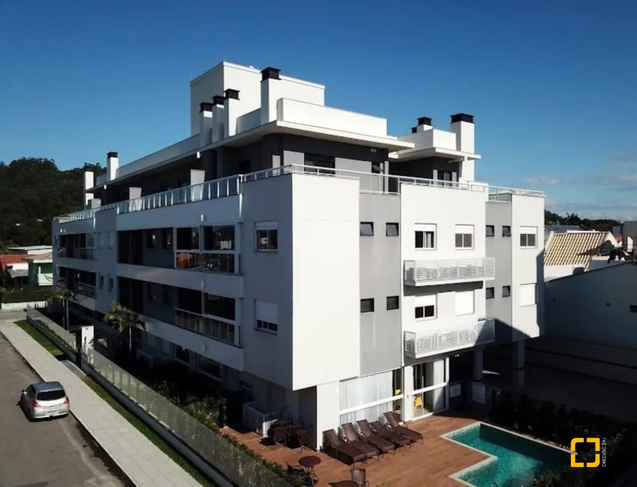 Apartamento com 71m², 3 quartos (sendo 1 suíte), 1 garagem, no bairro Canasvieiras em Florianópolis