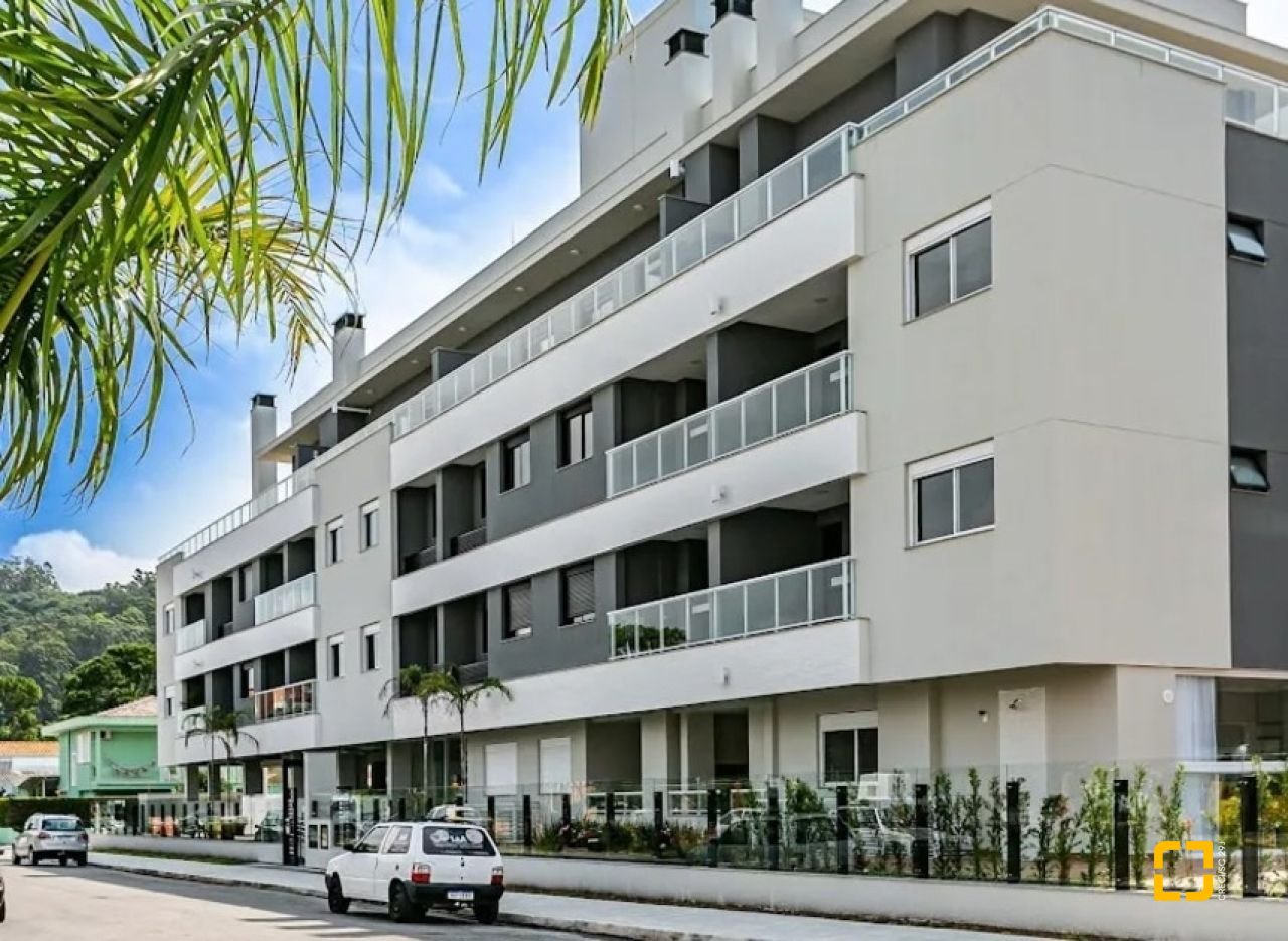 Apartamento com 71m², 3 quartos (sendo 1 suíte), 1 garagem, no bairro Canasvieiras em Florianópolis