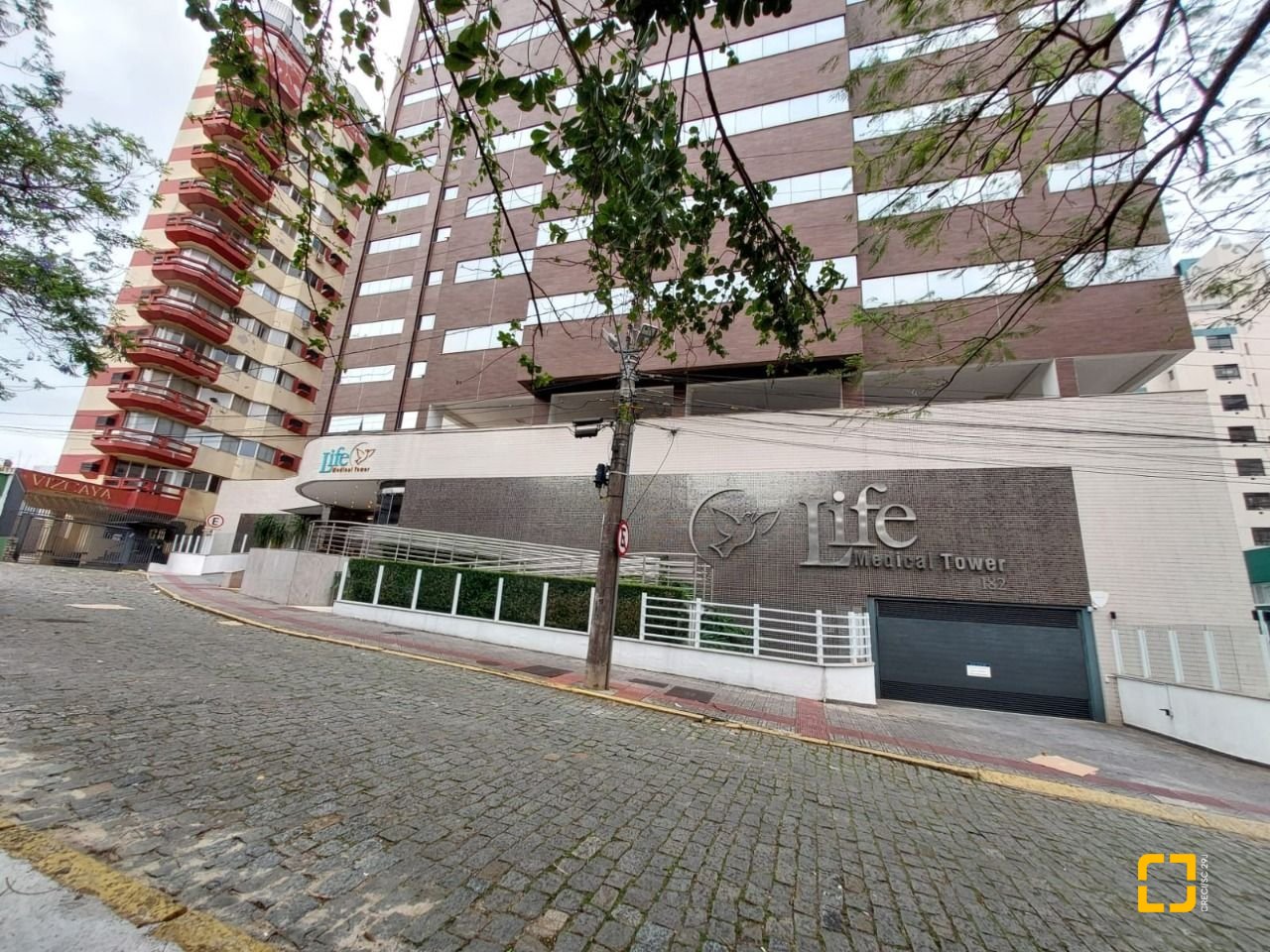 Sala com 77m², 2 garagens, no bairro Centro em Florianópolis