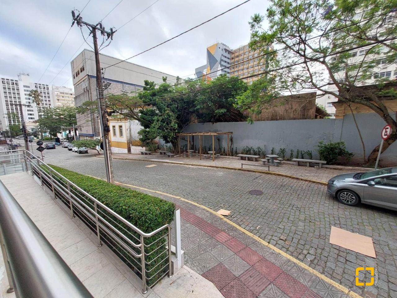 Sala com 77m², 2 garagens, no bairro Centro em Florianópolis