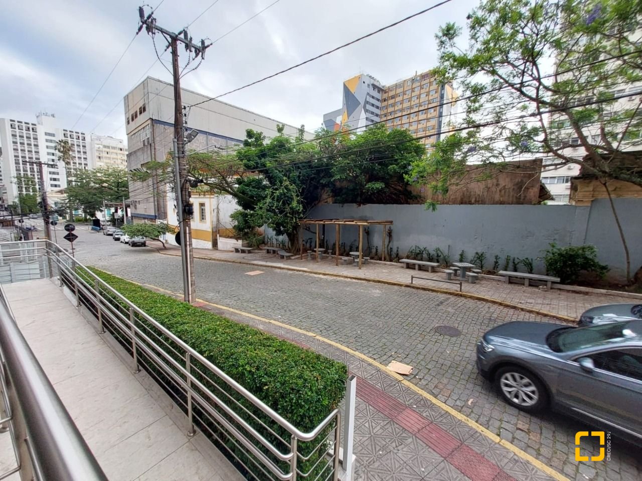 Sala com 77m², 2 garagens, no bairro Centro em Florianópolis