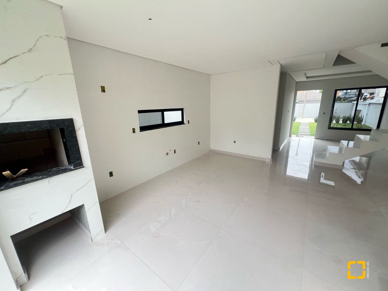 Casa com 124m², 4 quartos (sendo 1 suíte), 2 garagens, no bairro Ingleses em Florianópolis