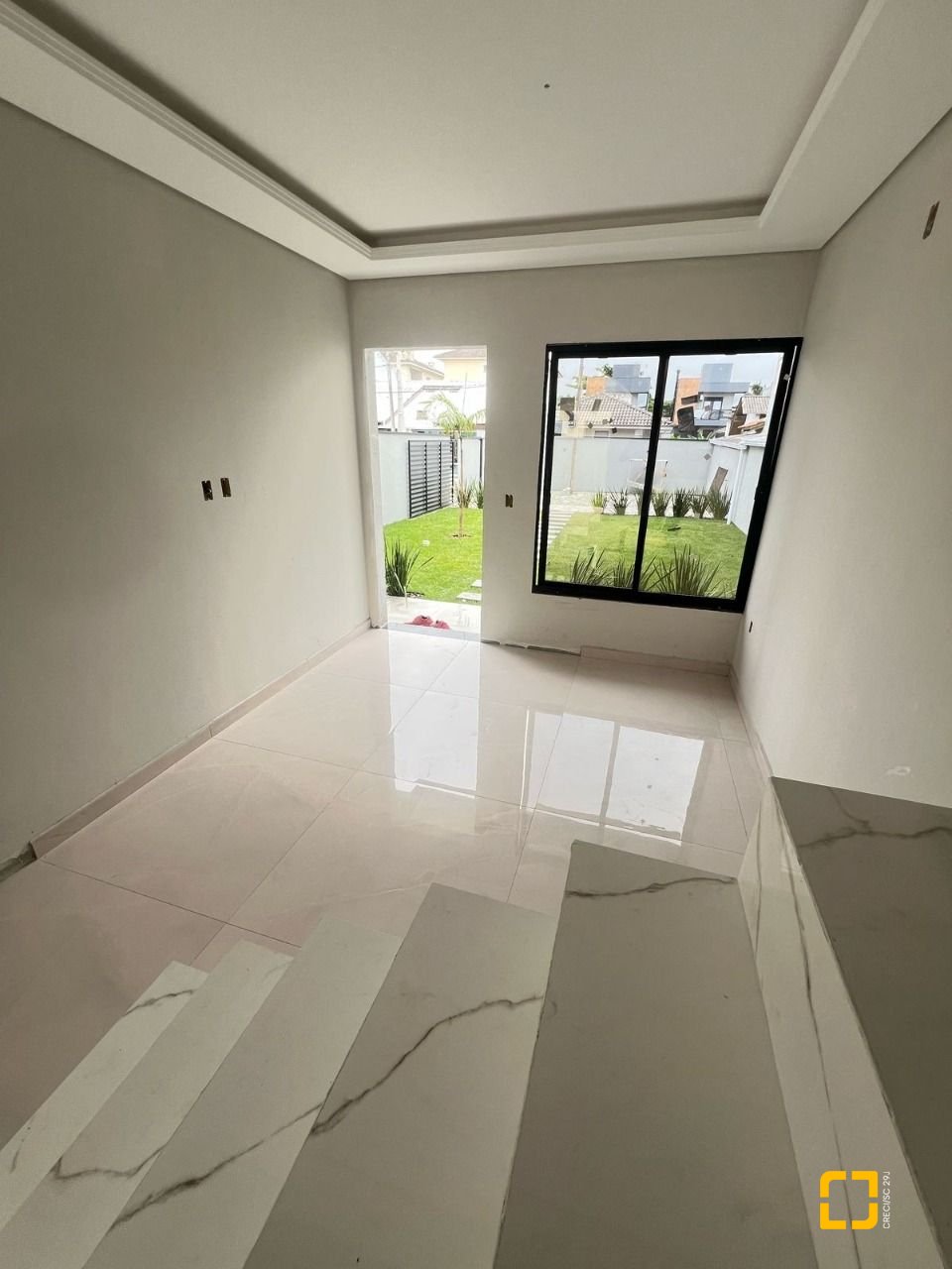 Casa com 124m², 4 quartos (sendo 1 suíte), 2 garagens, no bairro Ingleses em Florianópolis