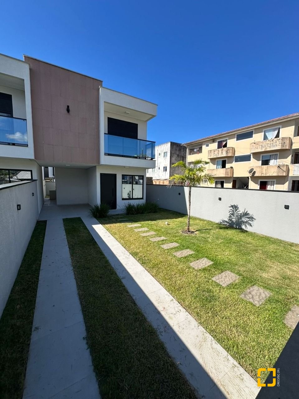 Casa com 124m², 4 quartos (sendo 1 suíte), 2 garagens, no bairro Ingleses em Florianópolis