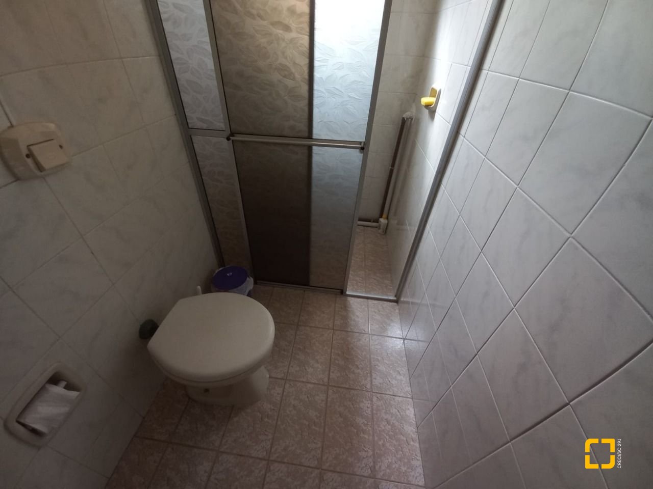 Casa com 197m², 4 quartos (sendo 1 suíte), 3 garagens, no bairro Barreiros em São José