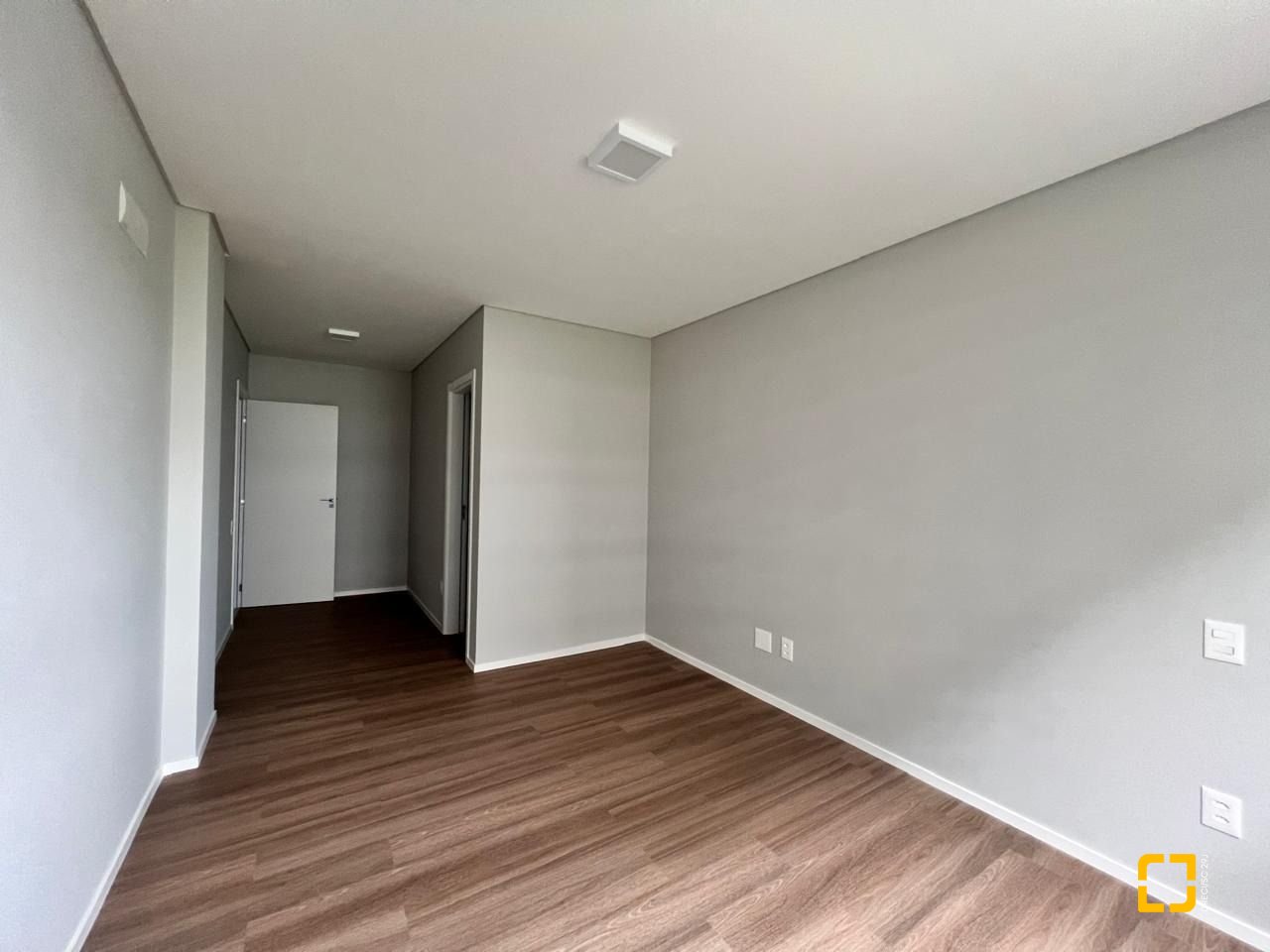 Apartamento com 99m², 4 quartos (sendo 2 suítes), 1 garagem, no bairro Jardim Atlântico em Florianópolis
