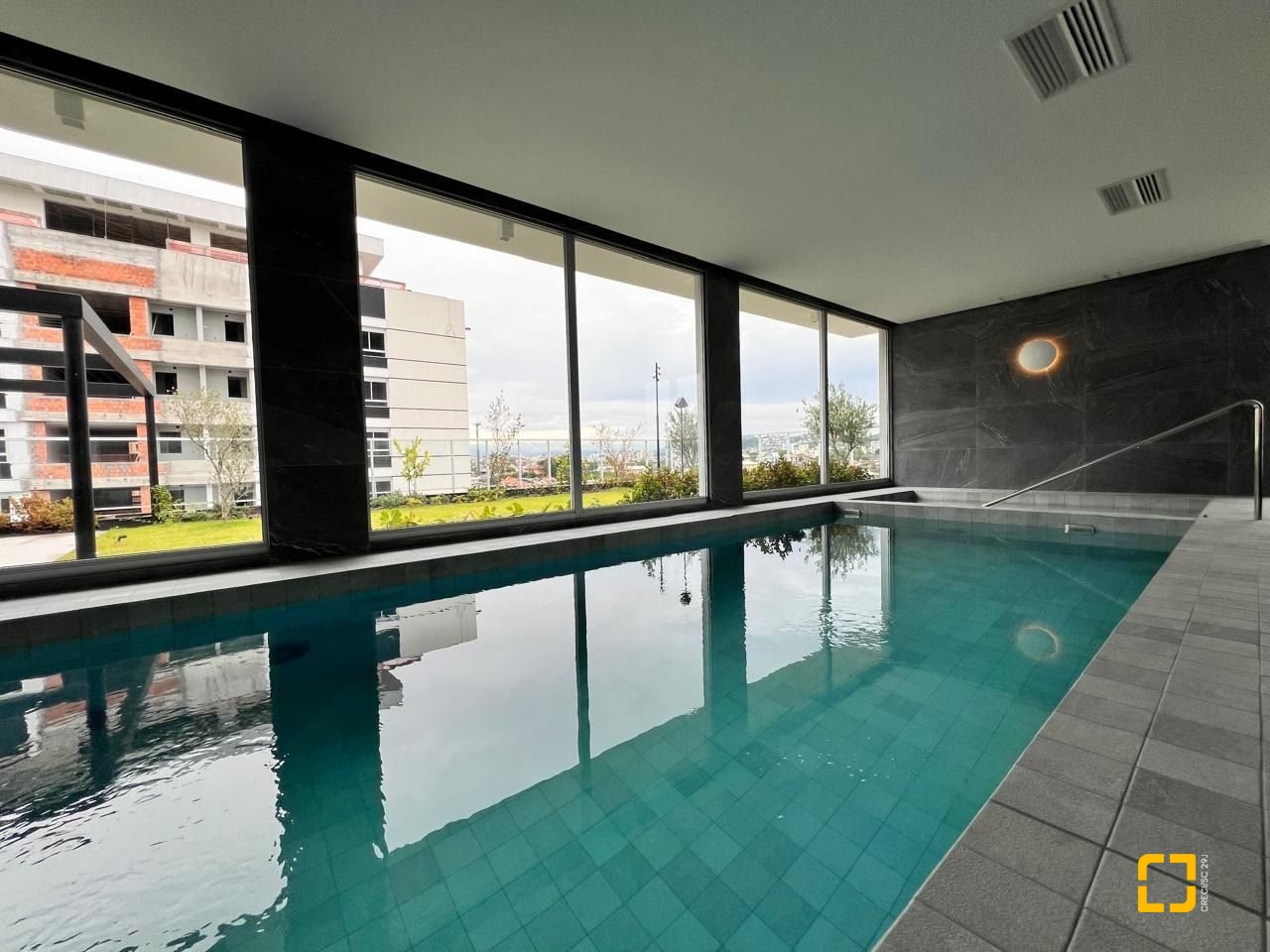Apartamento com 99m², 4 quartos (sendo 2 suítes), 1 garagem, no bairro Jardim Atlântico em Florianópolis