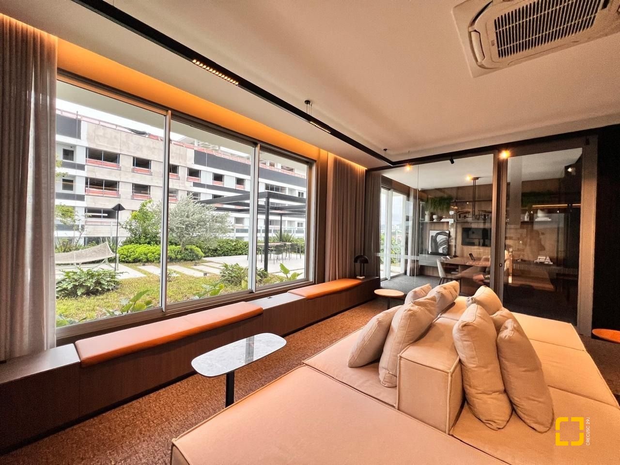 Apartamento com 99m², 4 quartos (sendo 2 suítes), 1 garagem, no bairro Jardim Atlântico em Florianópolis