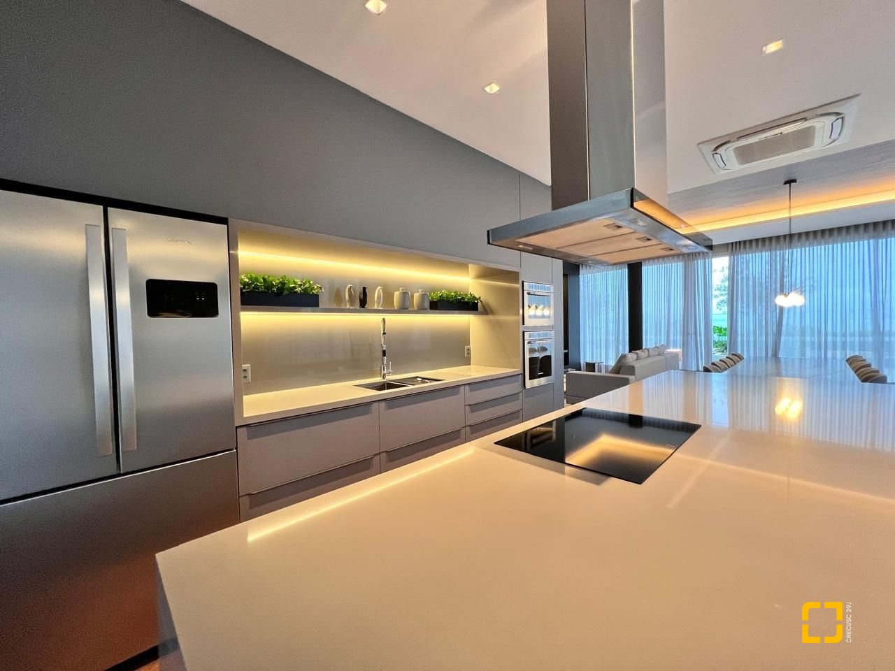 Apartamento com 99m², 4 quartos (sendo 2 suítes), 1 garagem, no bairro Jardim Atlântico em Florianópolis