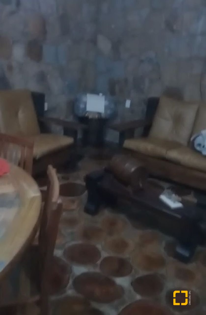 Casa com 150m², 4 quartos, 2 garagens, no bairro Vargem Grande em Florianópolis