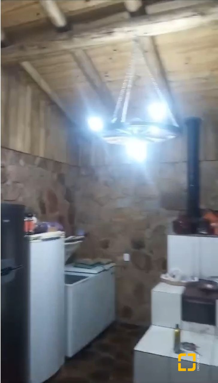 Casa com 150m², 4 quartos, 2 garagens, no bairro Vargem Grande em Florianópolis