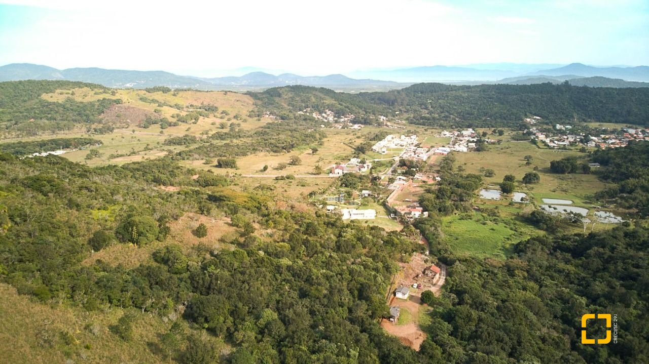 Casa com 150m², 4 quartos, 2 garagens, no bairro Vargem Grande em Florianópolis