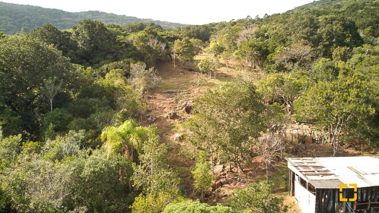 Casa com 150m², 4 quartos, 2 garagens, no bairro Vargem Grande em Florianópolis