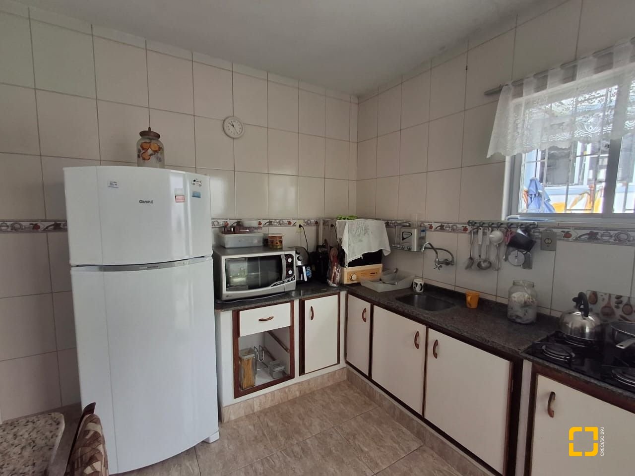 Casa com 200m², 3 quartos (sendo 1 suíte), 1 garagem, no bairro Estreito em Florianópolis