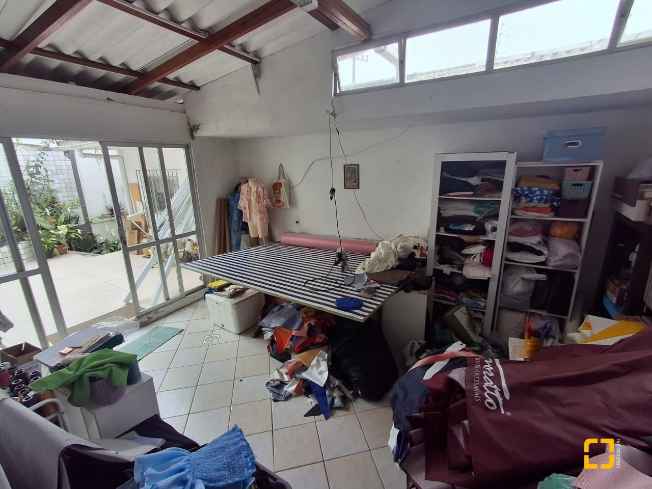 Casa com 200m², 3 quartos (sendo 1 suíte), 1 garagem, no bairro Estreito em Florianópolis
