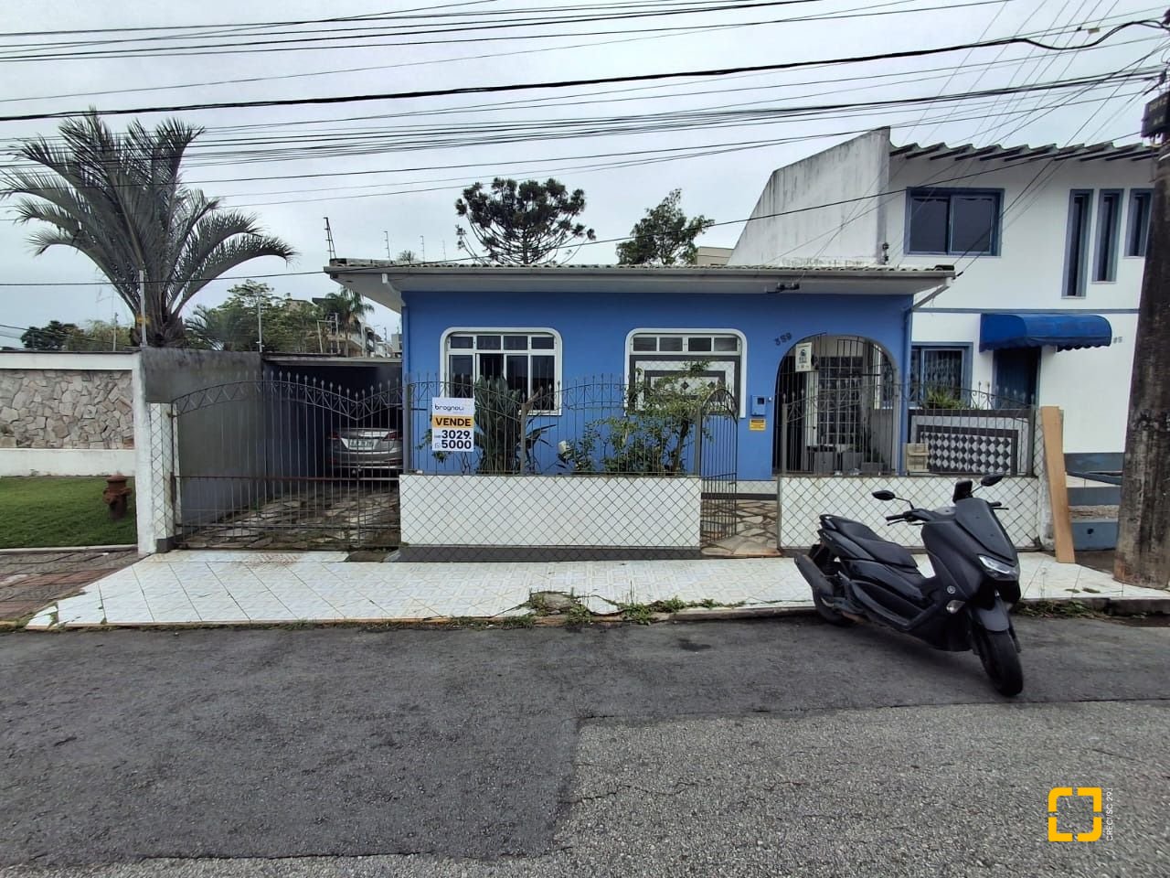 Casa com 200m², 3 quartos (sendo 1 suíte), 1 garagem, no bairro Estreito em Florianópolis