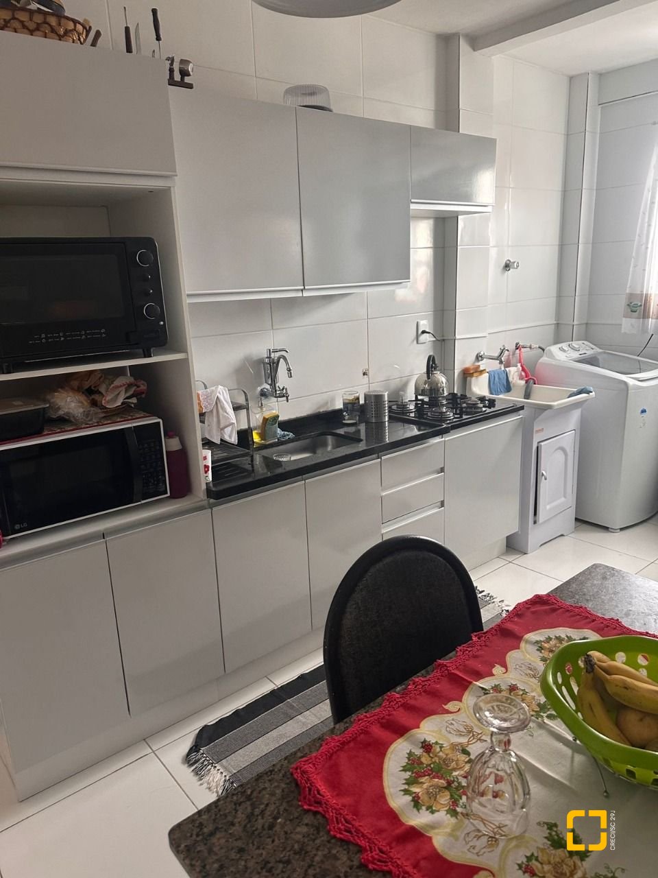 Apartamento com 93m², 3 quartos, 1 garagem, no bairro Barreiros em São José