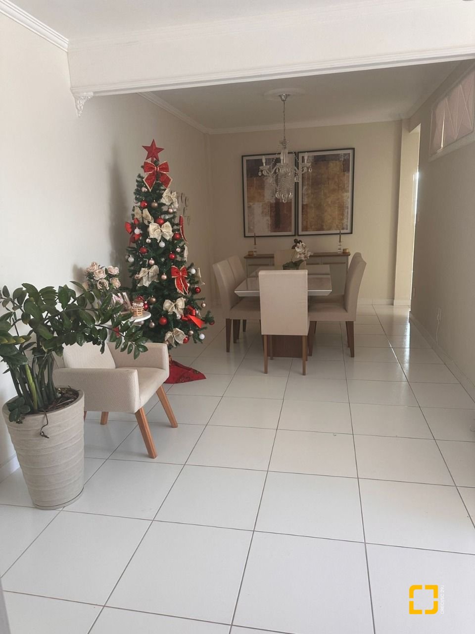 Apartamento com 93m², 3 quartos, 1 garagem, no bairro Barreiros em São José