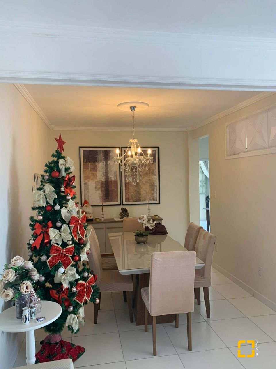 Apartamento com 93m², 3 quartos, 1 garagem, no bairro Barreiros em São José