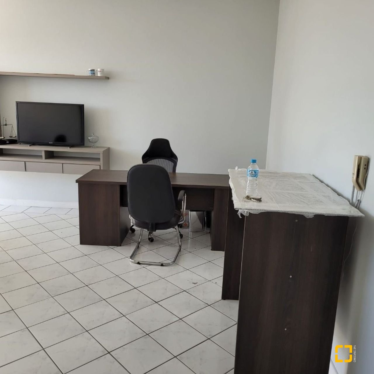 Sala com 28m², no bairro Estreito em Florianópolis