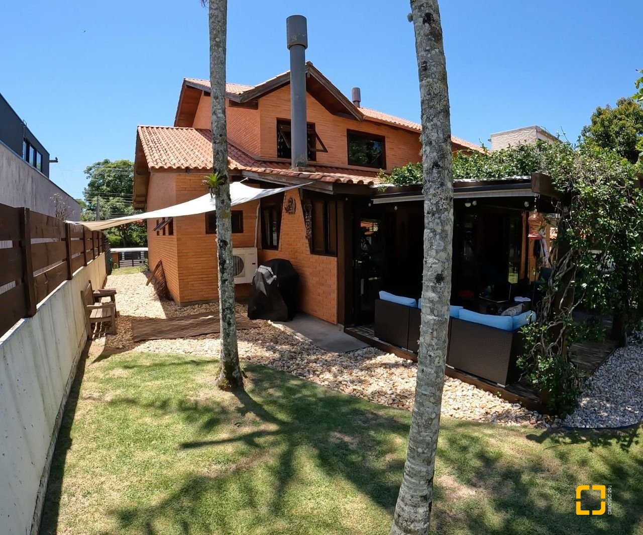 Casa de Condomínio com 230m², 6 quartos (sendo 3 suítes), 4 garagens, no bairro Rio Tavares em Florianópolis