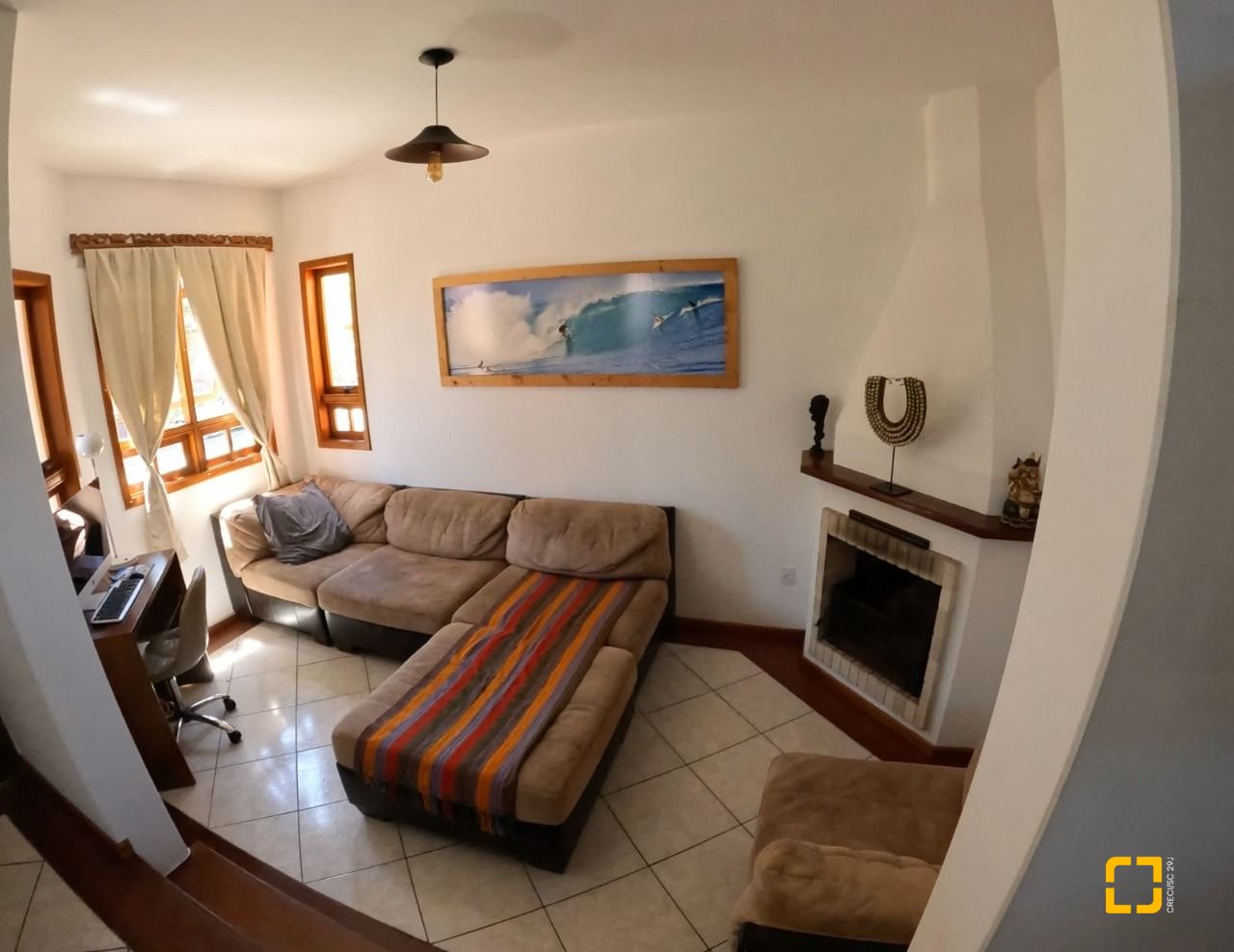 Casa de Condomínio com 230m², 3 quartos (sendo 3 suítes), 4 garagens, no bairro Rio Tavares em Florianópolis