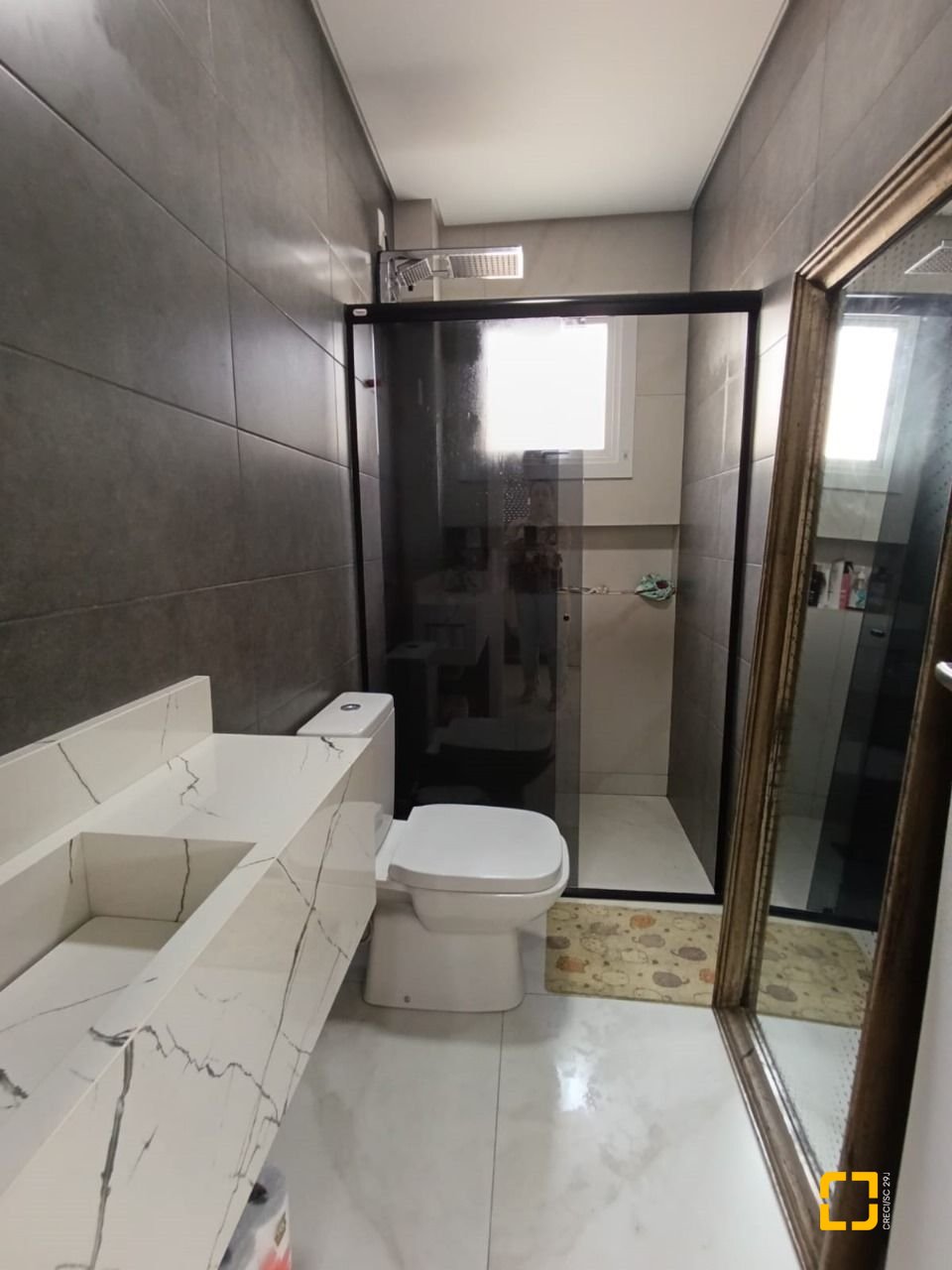 Casa de Condomínio com 200m², 7 quartos (sendo 3 suítes), 4 garagens, no bairro Cachoeira do Bom Jesus em Florianópolis