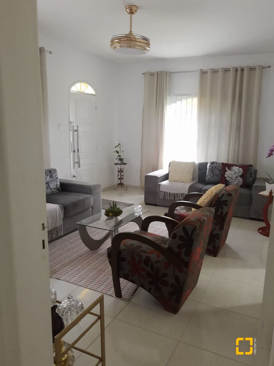 Casa com 357m², no bairro Santo Antônio de Lisboa em Florianópolis