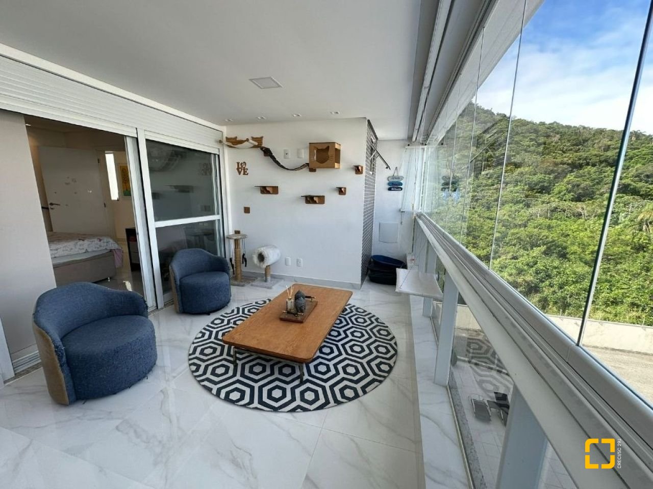 Cobertura com 257m², 6 quartos (sendo 3 suítes), 2 garagens, no bairro Ingleses em Florianópolis