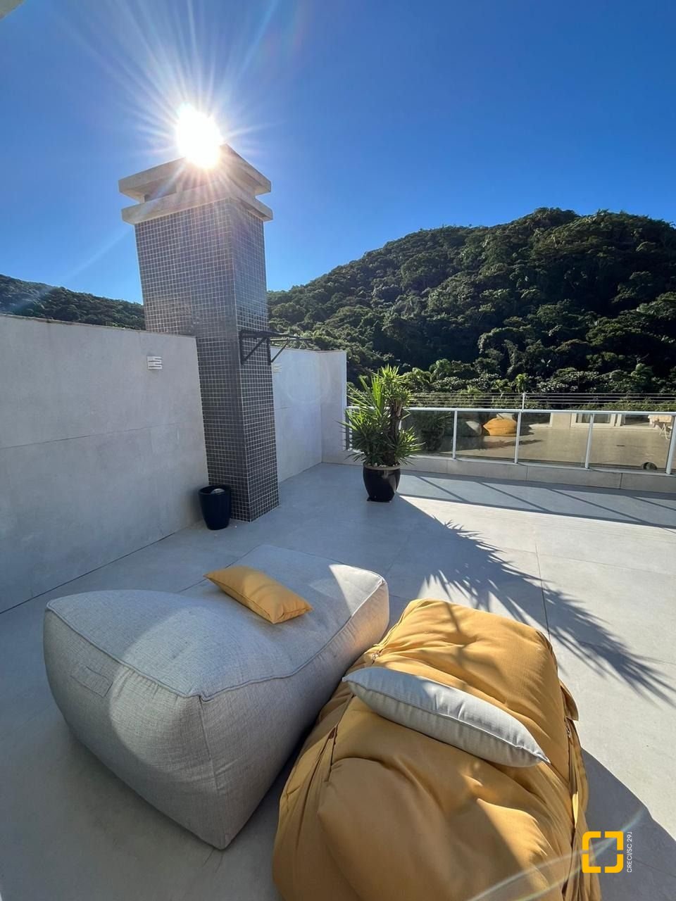 Cobertura com 257m², 6 quartos (sendo 3 suítes), 2 garagens, no bairro Ingleses em Florianópolis