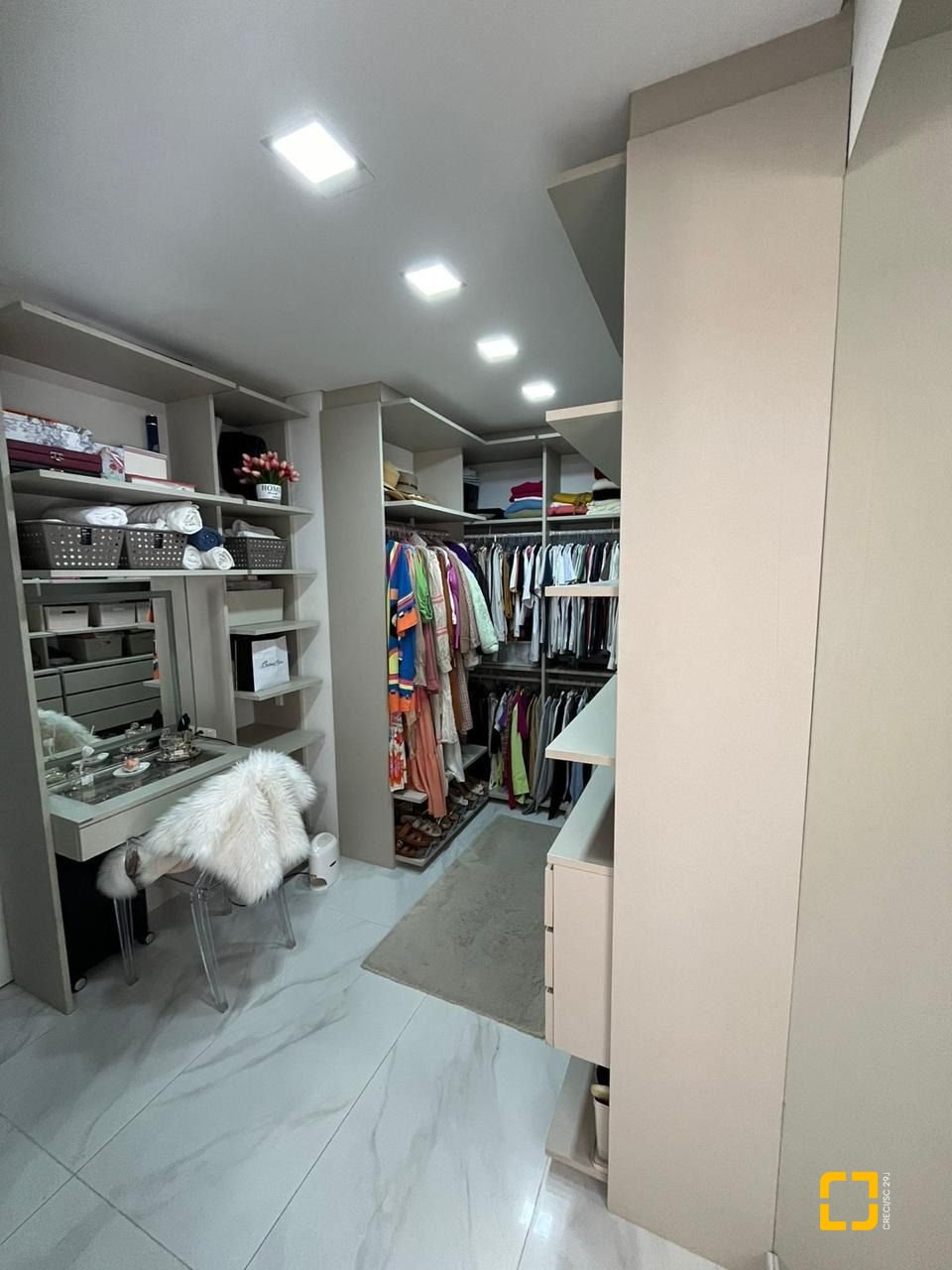 Cobertura com 257m², 6 quartos (sendo 3 suítes), 2 garagens, no bairro Ingleses em Florianópolis
