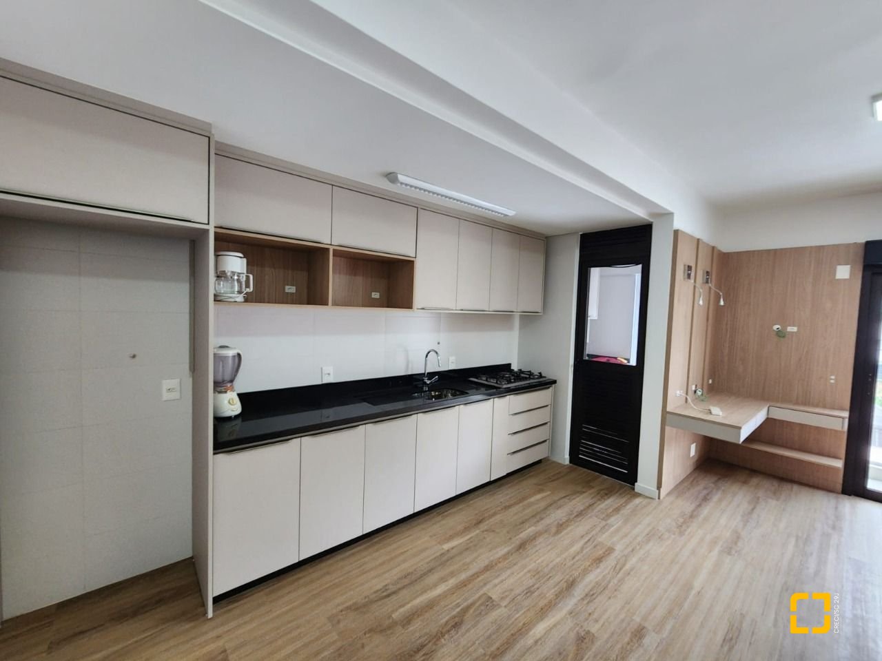 Studio com 39m², 1 quarto, 1 garagem, no bairro Centro em Florianópolis