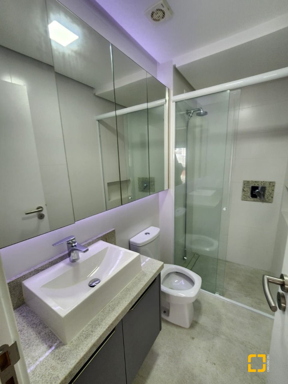Studio com 39m², 1 quarto, 1 garagem, no bairro Centro em Florianópolis